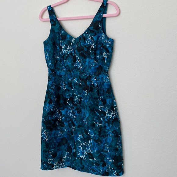J. Crew Dresses & Skirts - J Crew silk floral dress, size 2